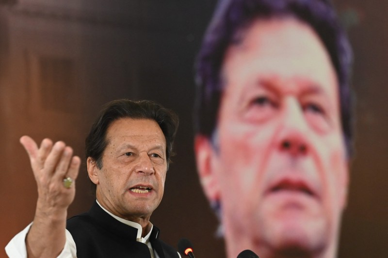 Fostul premier pakistanez Imran Khan a fost condamnat la 14 ani de închisoare într-un dosar legat de terenuri