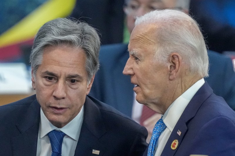 Joe Biden a plănuit să îl asasineze pe Vladimir Putin, susține jurnalistul Tucker Carlson