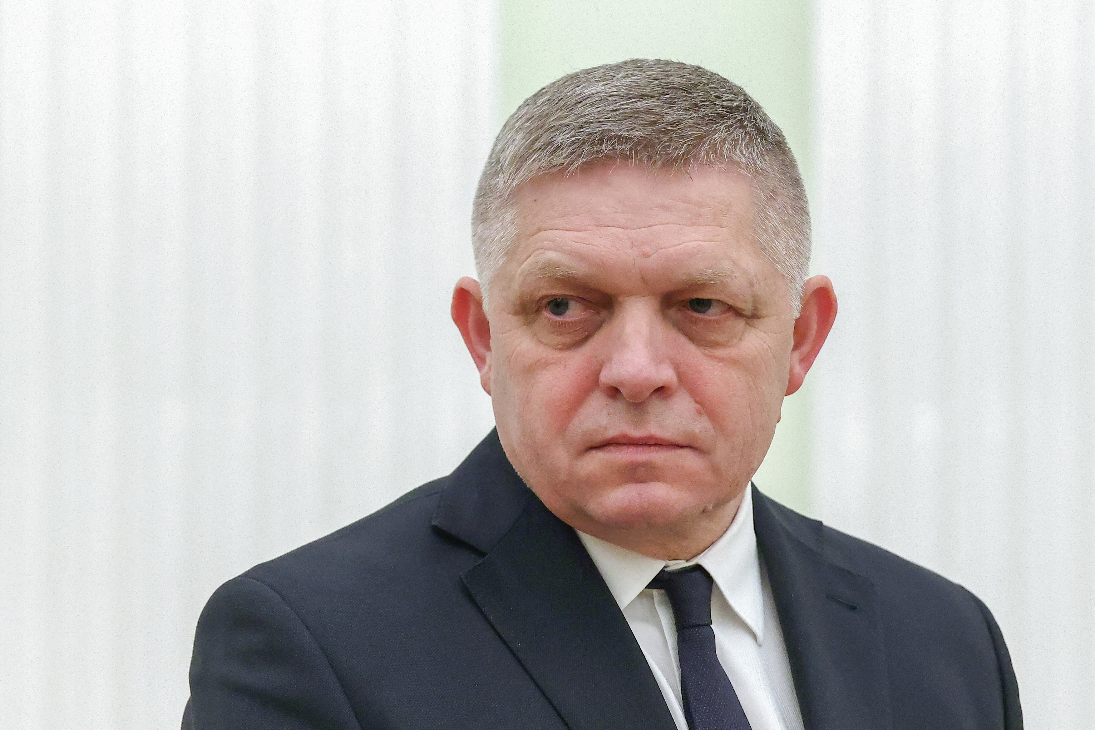 Robert Fico vine astăzi în România. Premierul slovac se întâlnește cu Nicușor Dan și cu Ilie Bolojan