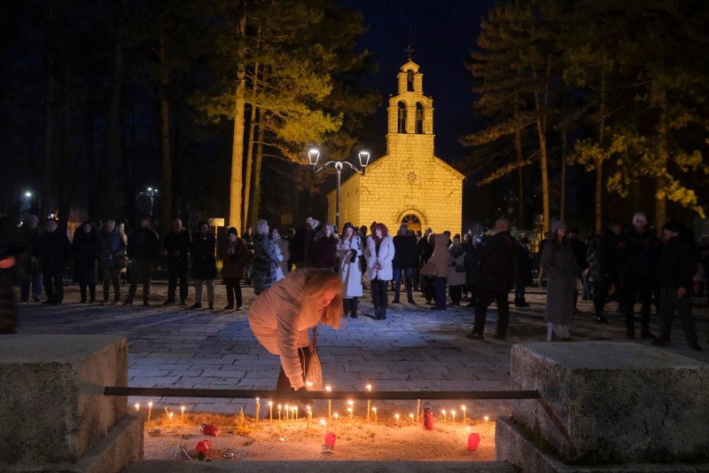 Comemorarea victimelor atacului din Muntenegru / Foto: Risto Bozovic / AP / Profimedia