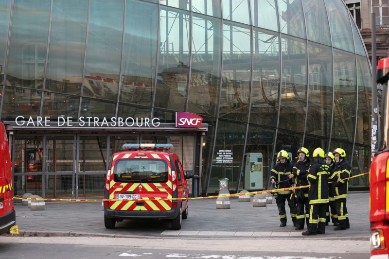 Două tramvaie s-au ciocnit violent în Strasbourg: 50 de persoane rănite / Scene de haos la fața locului – VIDEO