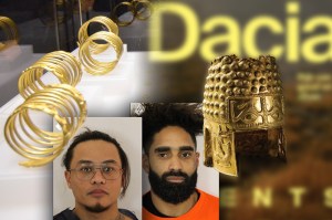 Fotografiile și numele a doi suspecți în jaful de la Assen. Douglas Chesley Wendersteyt (stânga) și Bernhard Zeeman (dreapta). Foto: politie.nl