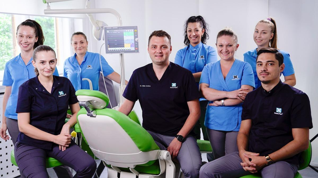 Dent Park: Clinica Stomatologică din București care îți readuce zâmbetul cu Dinți Ficși în doar 24 de Ore