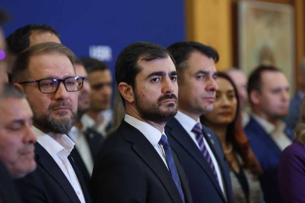 Claudiu Năsui, alături de membri USR. Foto: Inquam Photos / George Călin