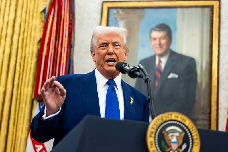 Revistă conservatoare din SUA îi cere lui Trump să dea jos portretul lui Reagan din Biroul Oval. Ce i-a înfuriat