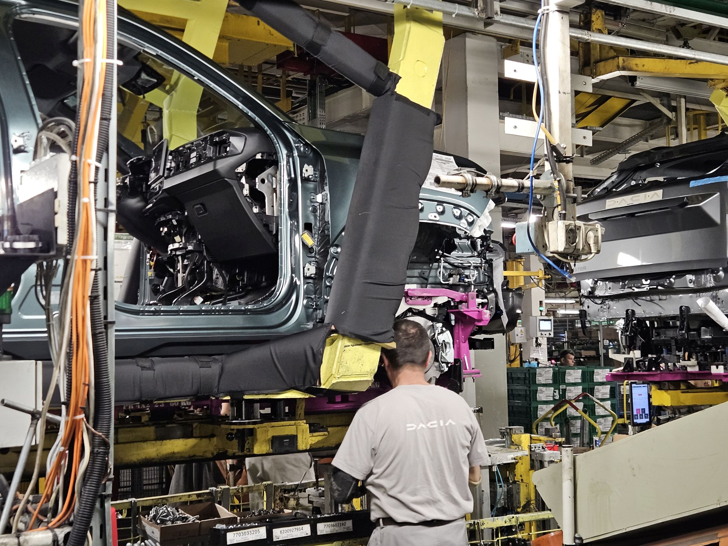 O vizită în România i-a oferit șefei Dacia o perspectivă asupra viitorului. Care va fi marea problemă a brandului