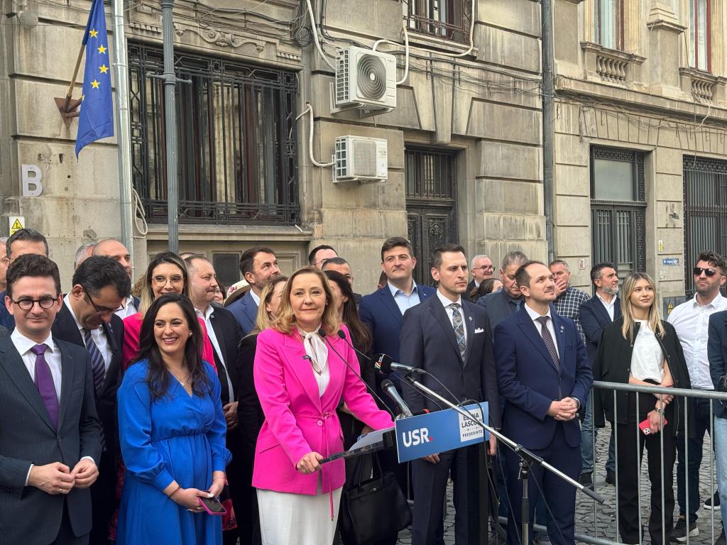 Elena Lasconi și-a depus candidatura la alegerile prezidențiale. Foto: HotNews / Rebecca Popescu