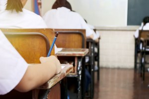 Elevi în timpul unui examen. Foto: Dreamstime