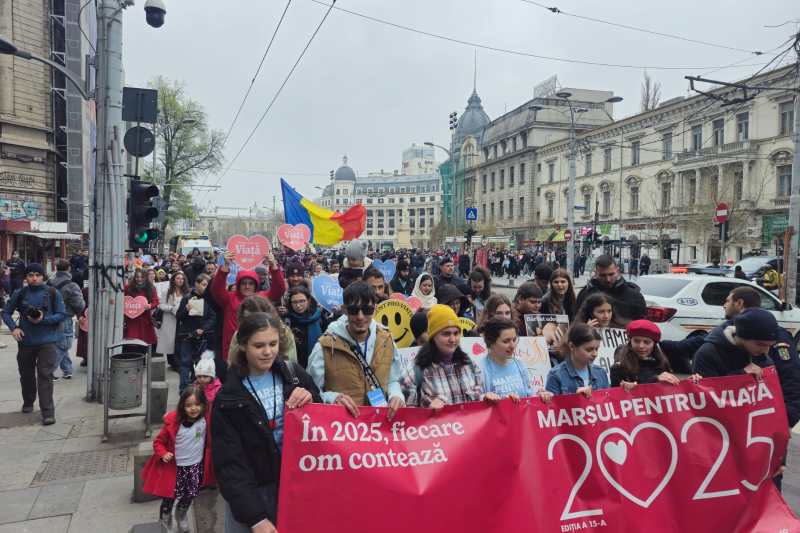Marș pentru viață pe străzile din București. „În 2025, fiecare om contează”