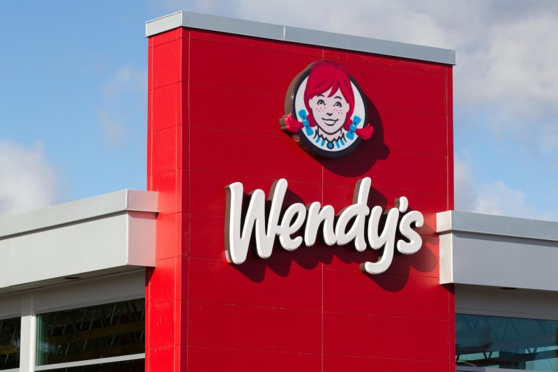 Celebrul Wendy’s deschide primul restaurant în România, prima ieșire în afara SUA după mulți ani