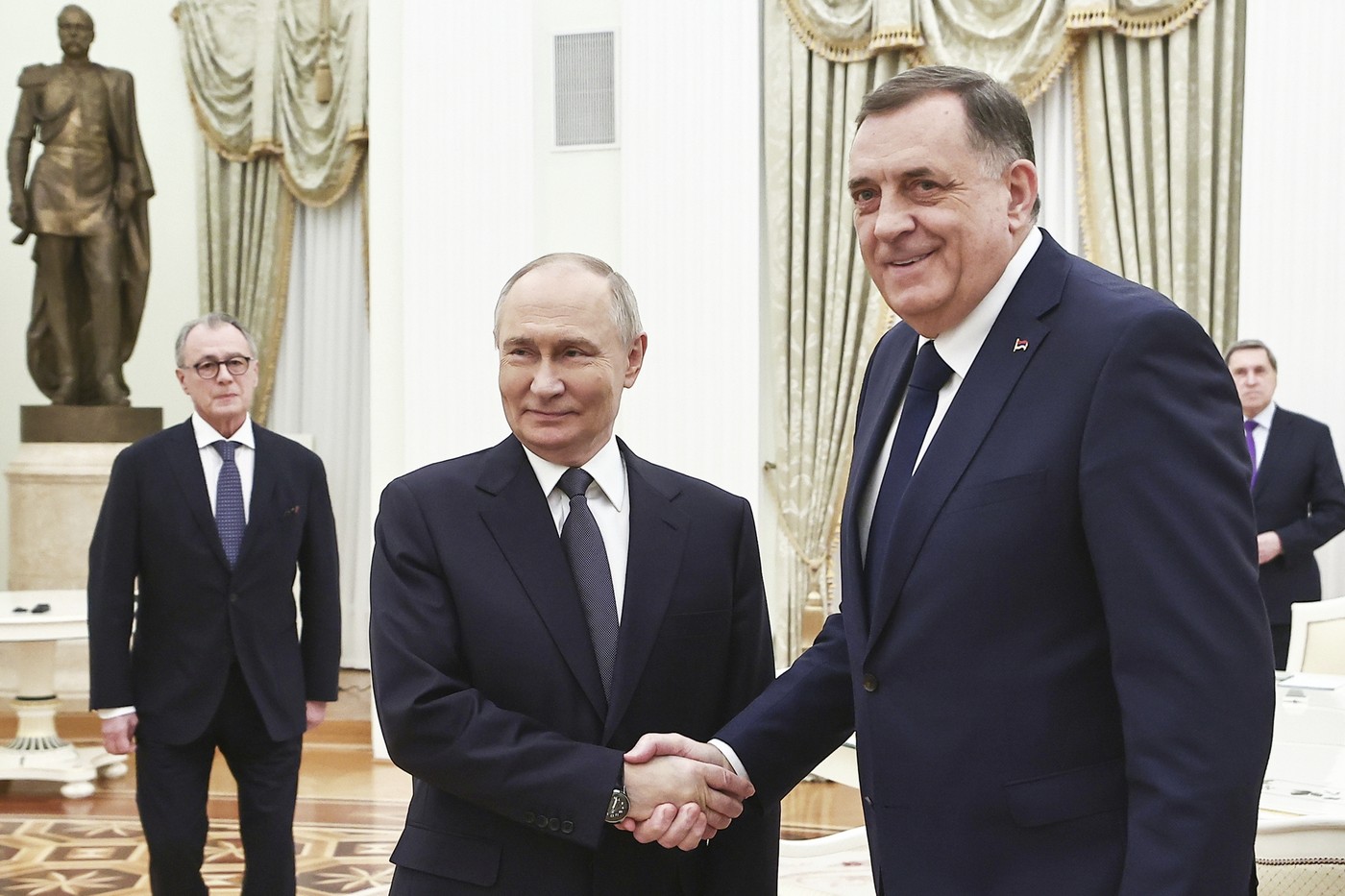 Anularea sancțiunilor împotriva lui Milorad Dodik în SUA