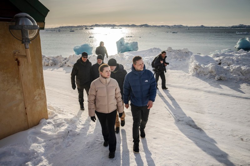 Premierul Danemarcei a aterizat în Groenlanda după amenințările SUA: „Am o singură dorință”