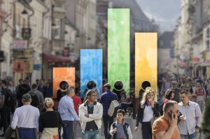 Stradă din Brașov. Colaj: Ion Mateș / Hotnews. Foto: Dreamstime