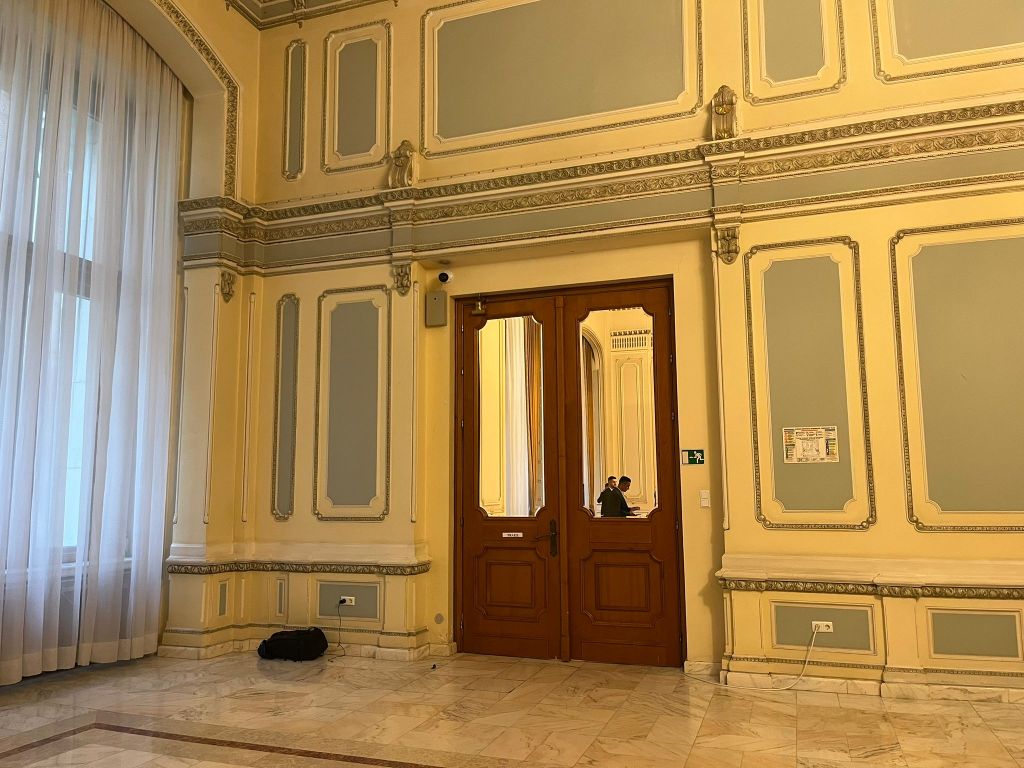 Biroul grupului AUR de la Senat. Foto: Hotnews