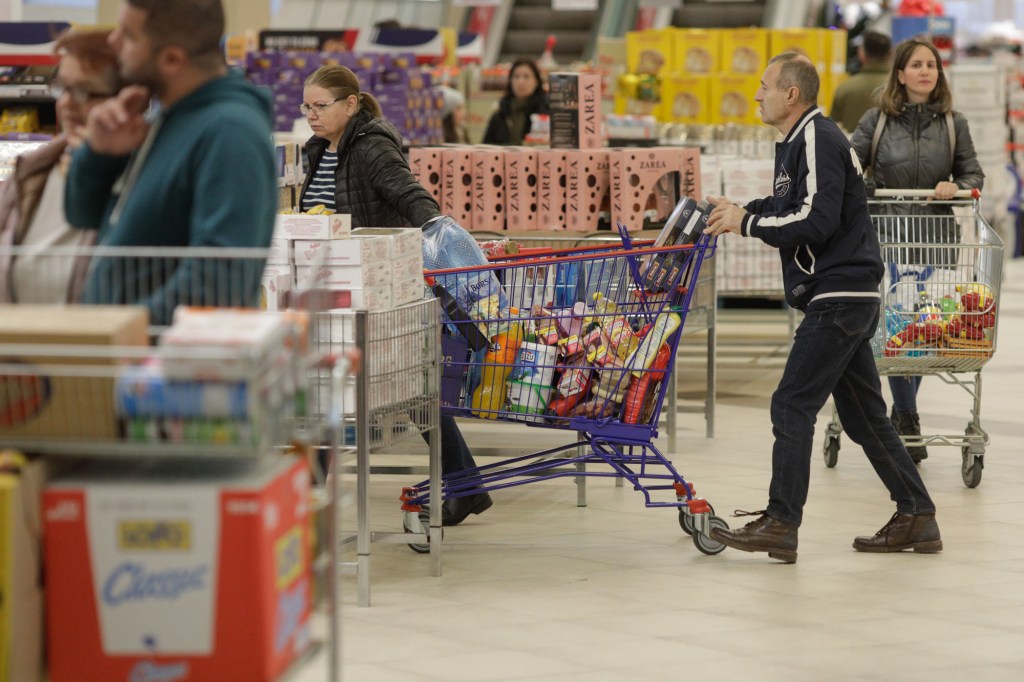 Supermarket în România. Inquam Photos / George Călin