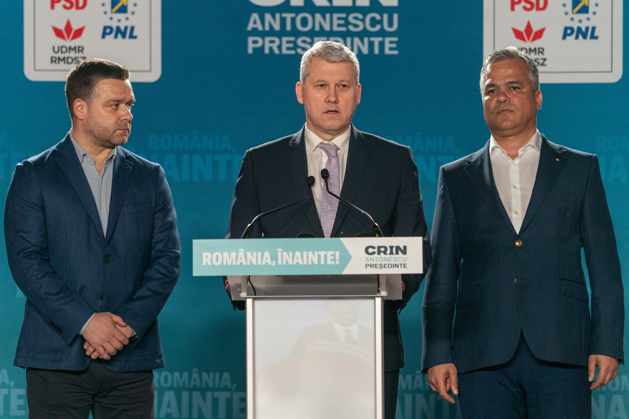 Vasile Blaga și Cătălin Predoiu discută despre viitorul guvernului PNL
