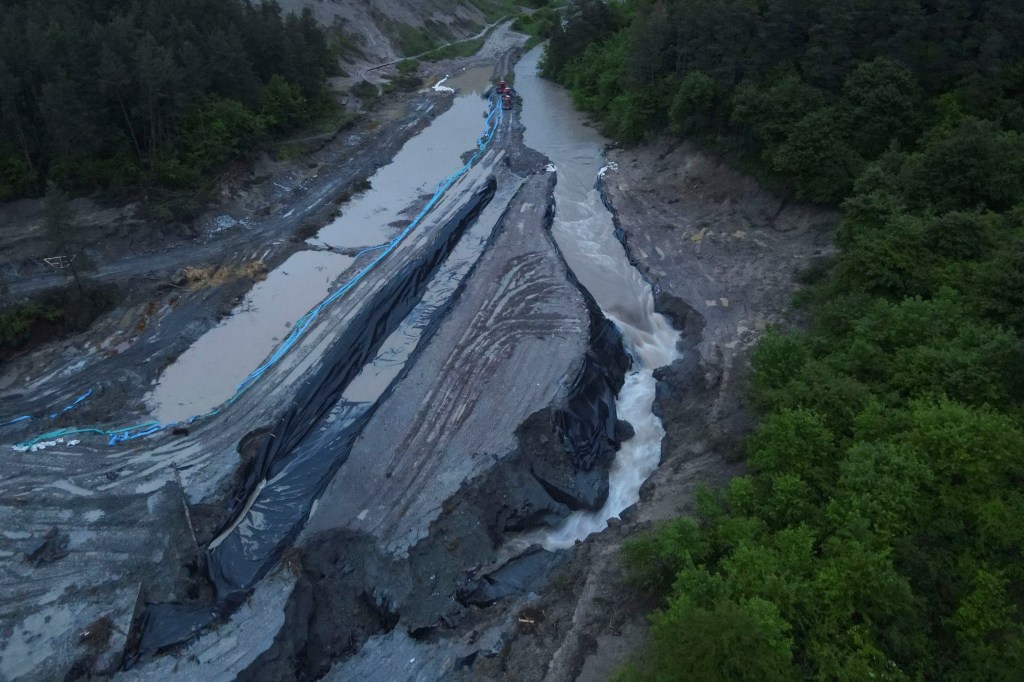 Salina Praid, în urma inundațiilor. Foto: Alex Nicodim