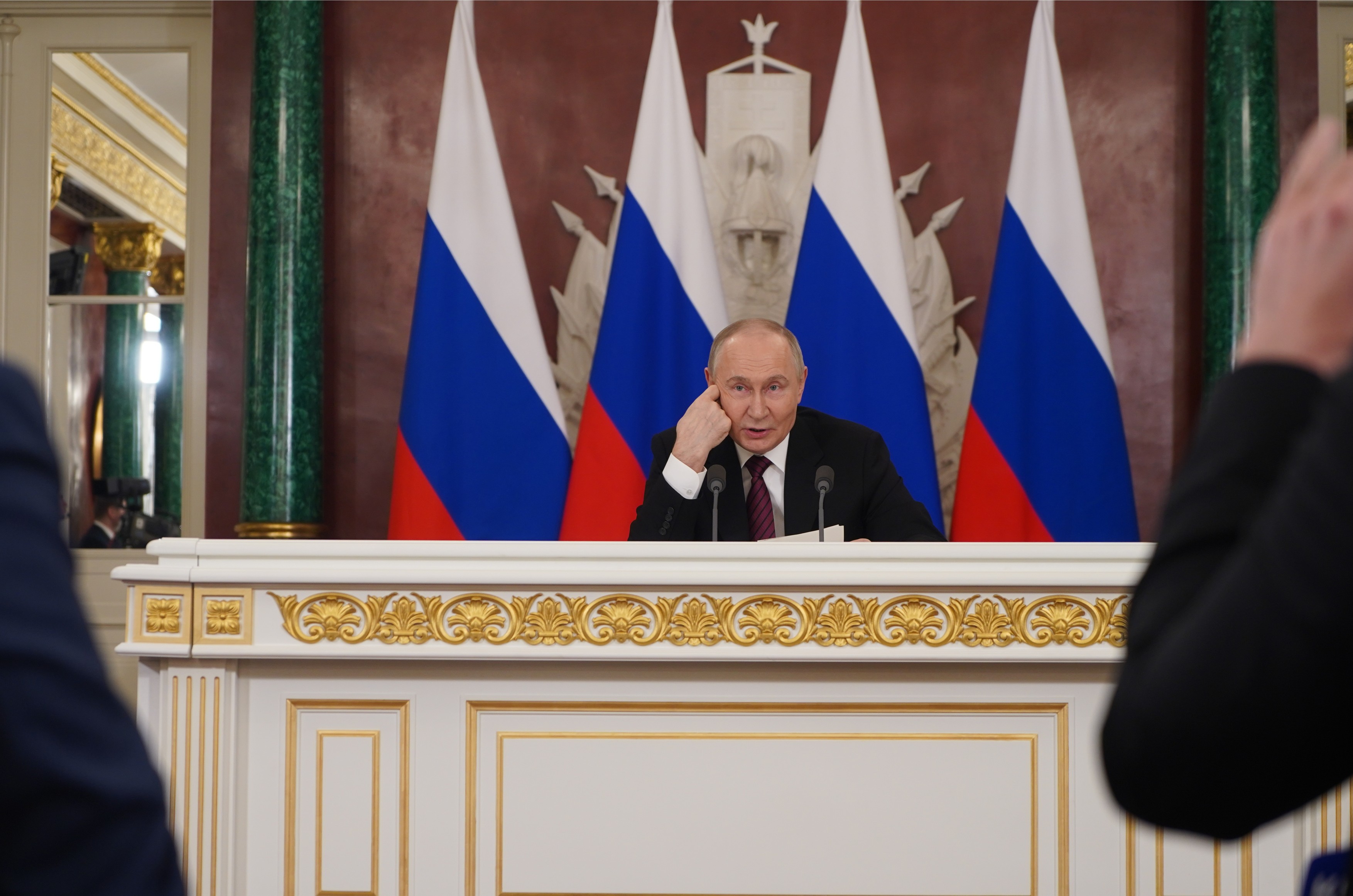 Trump se retrage de la negocierile de pace din Turcia, în absența lui Putin