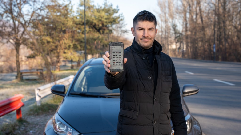 Mașini cu daună totală, vândute ca noi. Cum poți evita să fii păcălit la achiziția unui autoturism second-hand