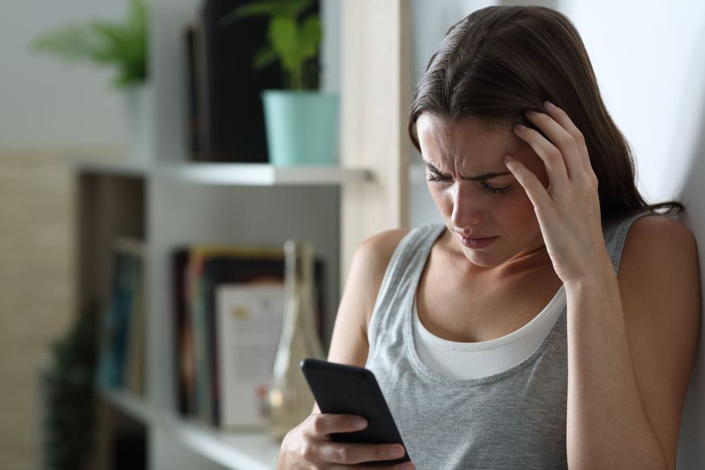 Nu cred că am citit vreodată comentarii aât de dure în mediul online. Ura nu mai are gen sau vârstă. FOTO: Shutterstock