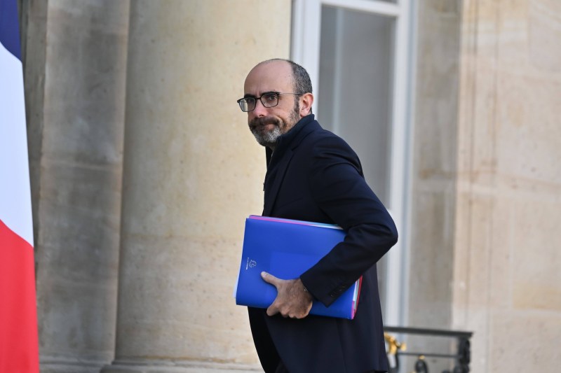 Răspunsul SIE, după ce AUR a denunțat o presupusă vizită a șefului spionajului extern al Franței în România