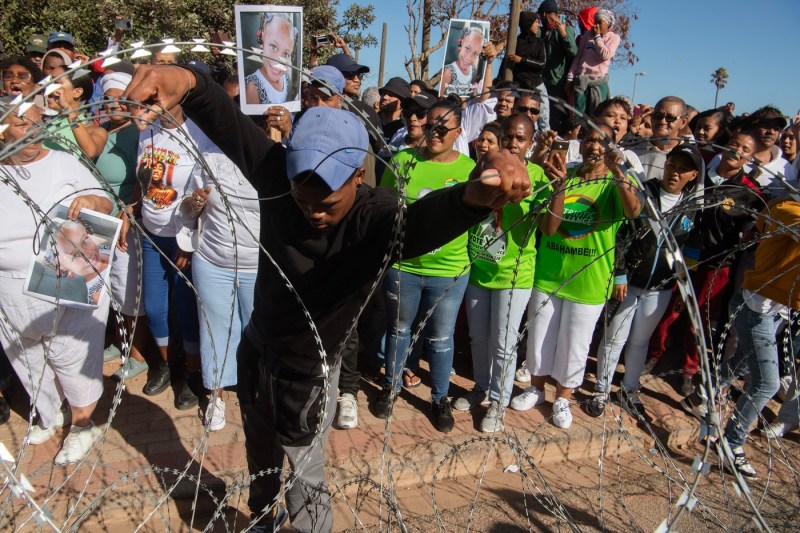 Pedeapsa primită de o femeie care și-a vândut fiica de 6 ani. Cazul care a șocat Africa de Sud