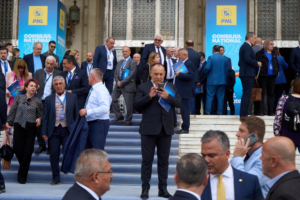 Consiliul național al PNL din 15 septembrie 2024. Fotografie de LCV / Shutterstock