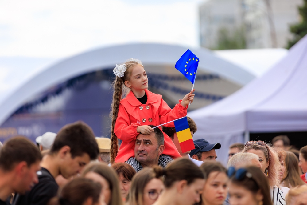Este timpul să ne unim forțele pentru binele copiilor noștri. Când vorbim despre viitor, ei trebuie să fie numitorul nostru comun. FOTO: Shutterstock