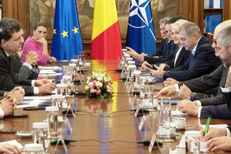 „N-am văzut niciodată așa ceva. Nimeni nu se înghesuie să fie ministru, de la niciun partid” – culisele negocierilor de la Cotroceni