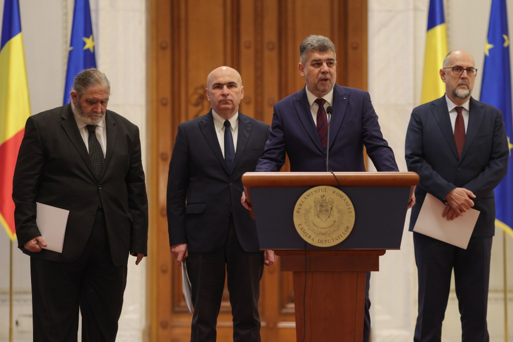 23 decembrie 2024 - Reprezentanții coaliției formate în urma negocierilor fac declarații și semnează acordul pentru formarea Guvernului României, la Palatul Parlamentului, în București. Inquam Photos / Octav Ganea
