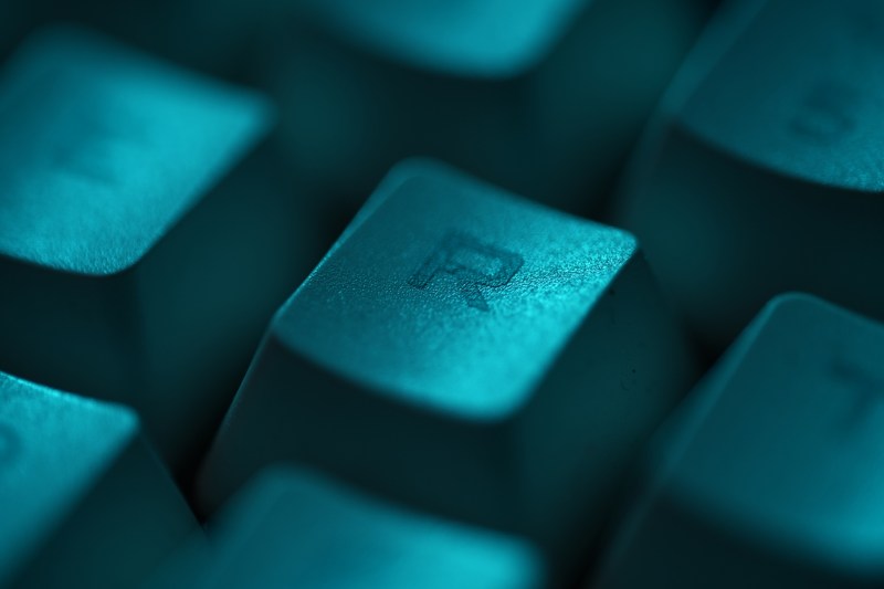 Cuvântul care începe cu „r” s-a întors. Cum este „renormalizat” acest termen jignitor