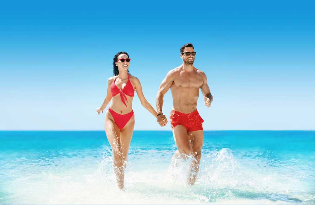 Shorts, slip sau boxer? Tipuri de costume de baie pentru bărbați și cum le porți