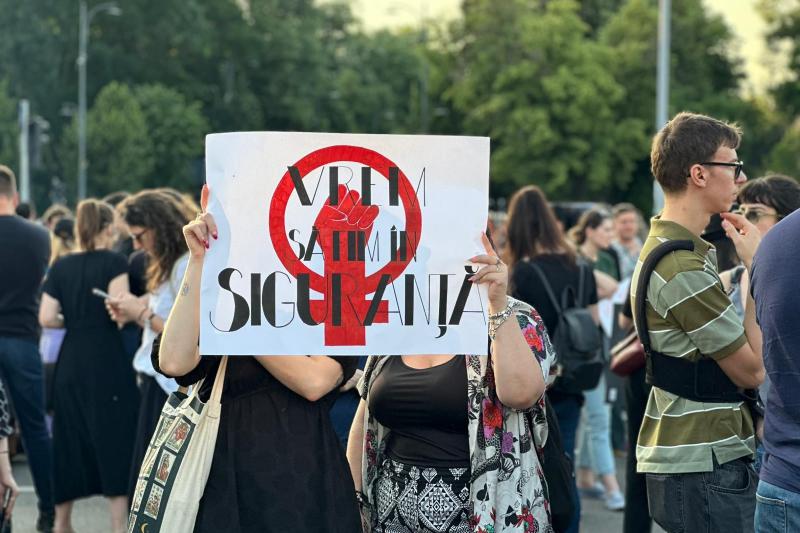 Cinci parlamentari s-au abținut să voteze inițiativa „România fără violență domestică”. Snoop.ro i-a întrebat de ce