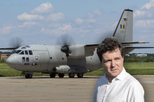 Nicușor Dan și aeronava cu care a zburat la Vilnius. Colaj: Ion Mateș / Hotnews. Foto: Inquam Photos, Dreamstime