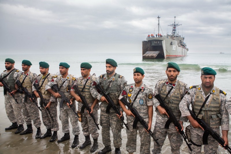 Petrol: Prețurile cresc cu 4% de teama unui conflict SUA-Iran