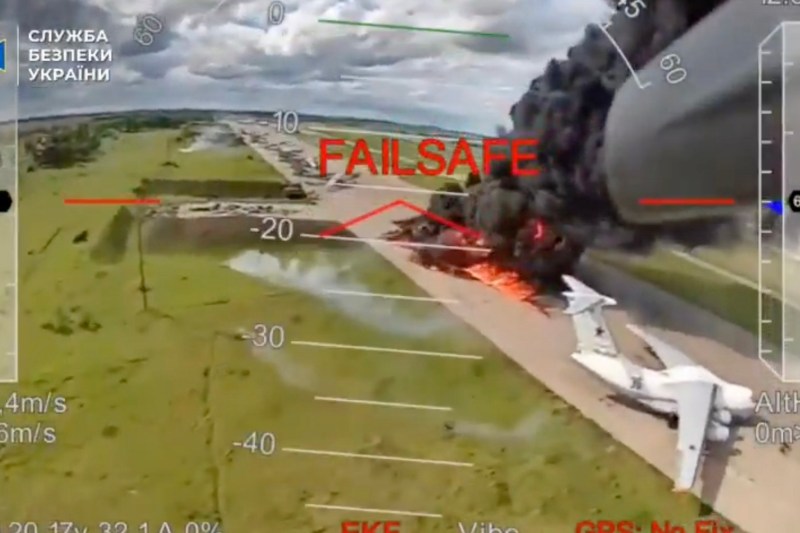 FOTO Unde și-au mutat rușii bombardierele strategice, după masiva operațiune ucraineană „Pânza de păianjen”