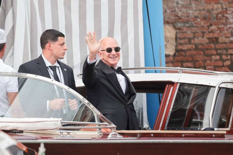 Unde își petrec Revelionul marii bogați ai planetei ca Jeff Bezos și Mark Zuckerberg