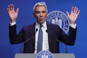 Conferință de presă organizată de vicepremierul Dragoș Anastasiu la sediul guvernului României, în Bucuresti, 27 iulie 2025.