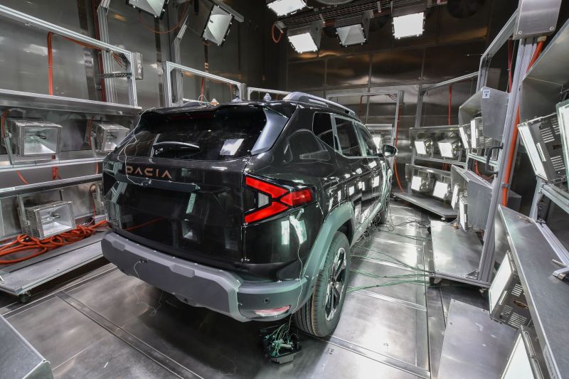 Concedieri voluntare la Dacia, din martie: până la 50.000 de euro pentru cei care pleacă