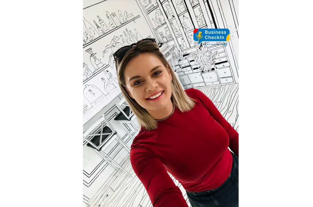 Business CheckIn. De la muncă de birou la afacere virală: Ana Maria a deschis prima cafenea 2D din România și a cucerit Instagramul