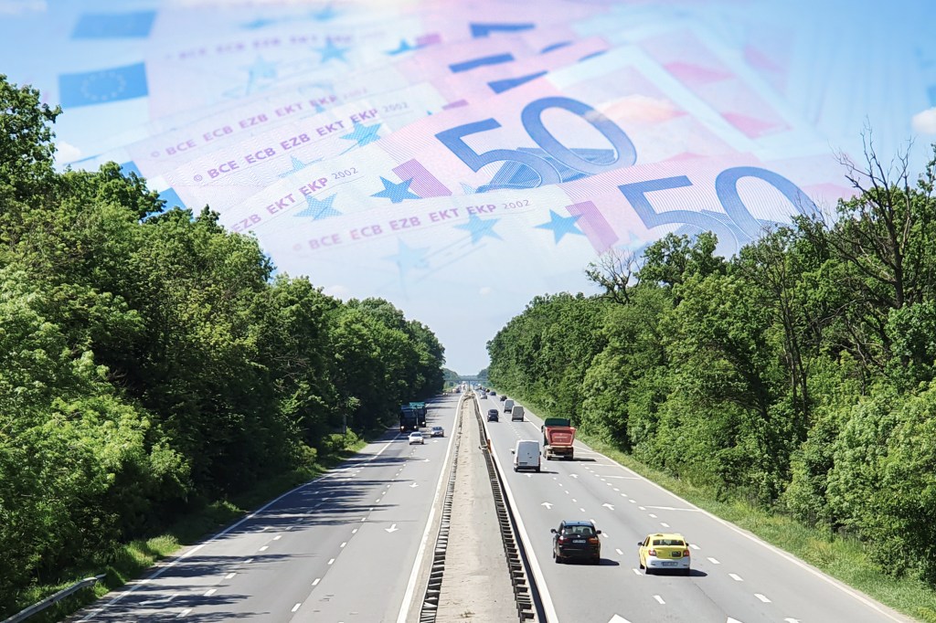 Autostrada din România. Colaj: Ion Mateș / Hotnews. Foto: Dreamstime