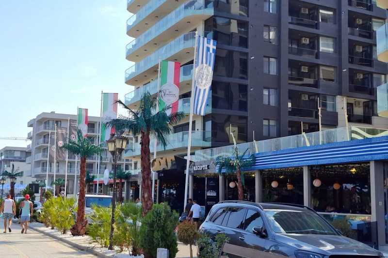 Un localnic din Mamaia nu a mai rezistat și a pus pe casă un mesaj pe care să-l vadă toți turiștii