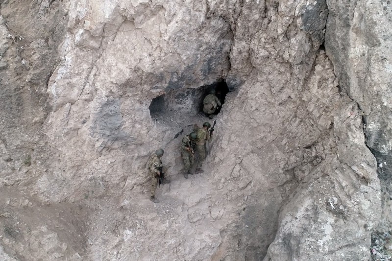 Doisprezece militari turci au murit în timpul unei operațiuni de căutare, după ce au intrat într-o peşteră. Ce s-a întâmplat