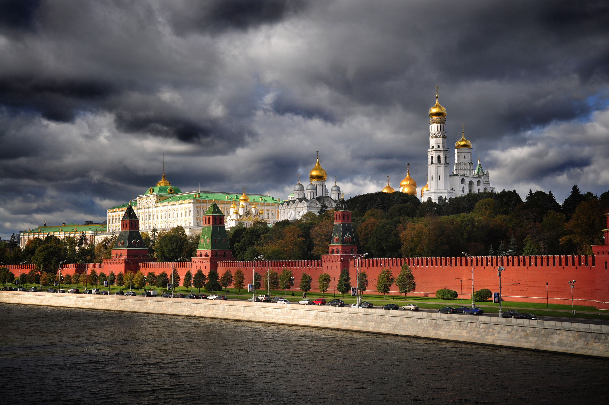 Rusia merge spre „dezastru financiar”, dar Putin ascunde starea reală a economiei. Ce dezvăluie serviciul militar de informații al Suediei