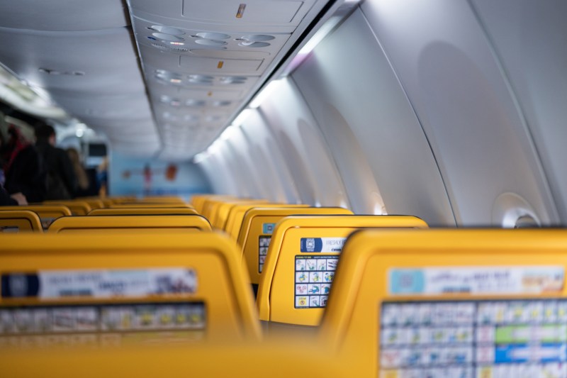 „Modelul low-cost este mort”. De ce 2025 pare să fie un an de cotitură în transportul aerian