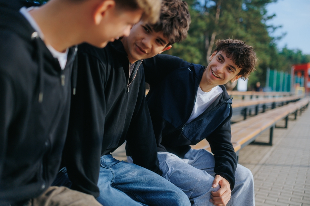 Pe TikTok ori Instagram, toată lumea, indiferent de vârstă, știe ce înseamnă „body count”. Vorbește cu adolescentul tău despre ce contează, de fapt, în relații. FOTO: Shutterstock