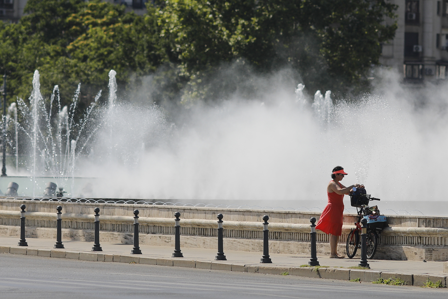 Cod galben de caniculă extins în 15 județe din România