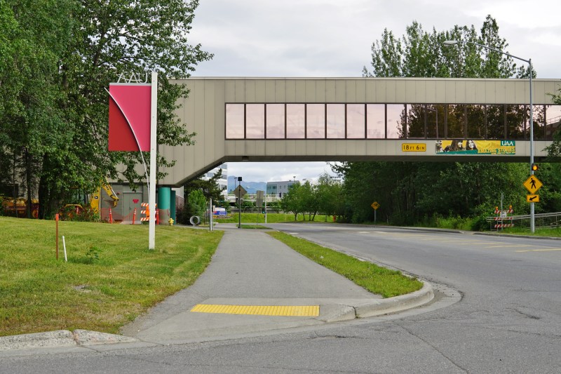 Delegații SUA și Rusiei sunt cazați în cămine studențești din cel mai mare oraș din Alaska, scrie presa rusă