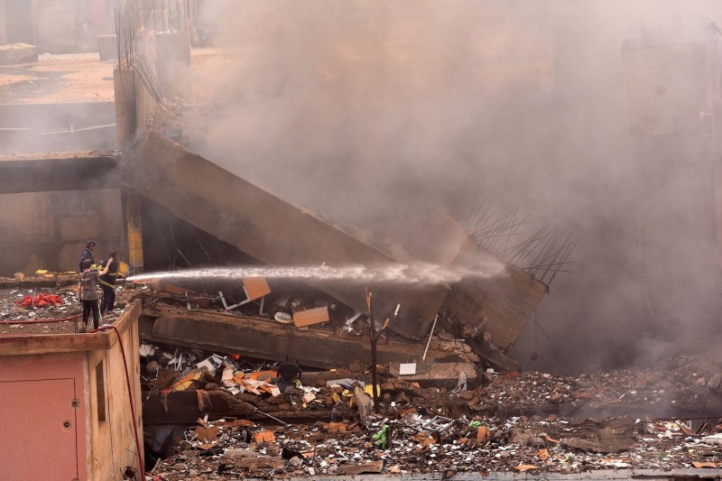 VIDEO Explozie puternică la un depozit de artificii din Pakistan. „Am crezut că au explodat mai multe bombe”