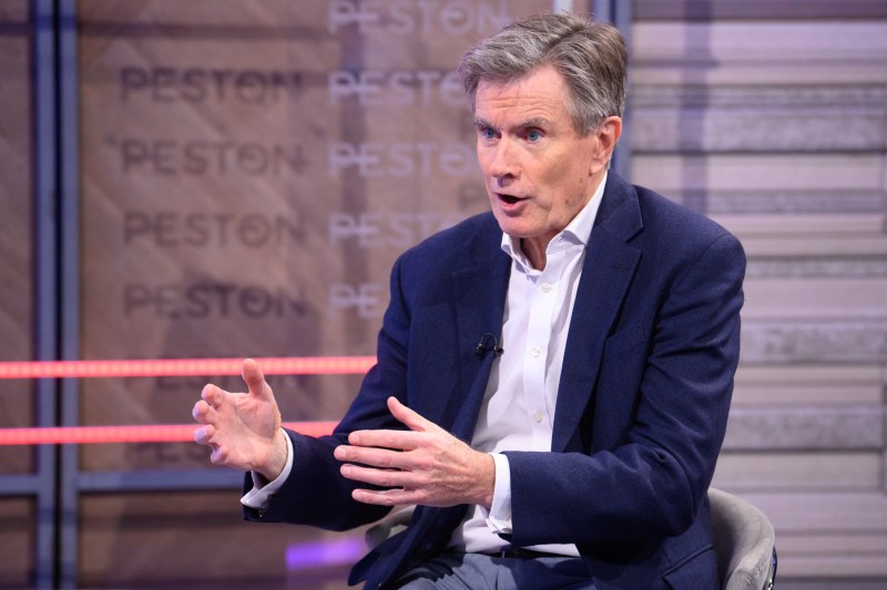 Fostul șef MI6, înaintea întâlnirii Trump-Putin: Un acord de pace astăzi va fi o veste foarte proastă pentru Ucraina